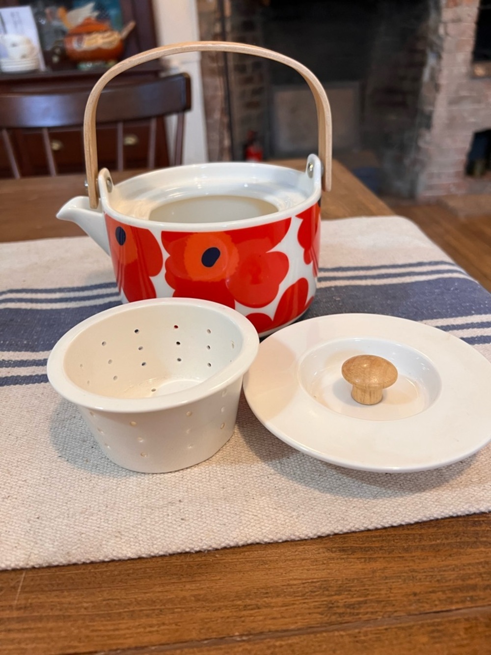 Marimekko Oiva Unikko Red White Teapot W/strainer